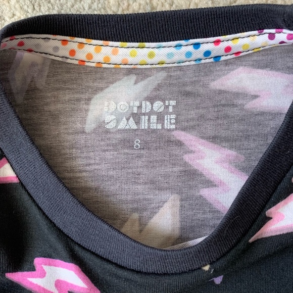 NWT Dot Dot Smile T-Shirt, ⚡️ Colorful Lightning bolts on Black ⚡️ , Size 8 - Picture 3 of 4